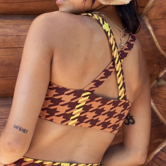 Offline By Aerie Xtra Square Neck Sports Bra Houndstooth Orange Size XS - Picture 7 of 7